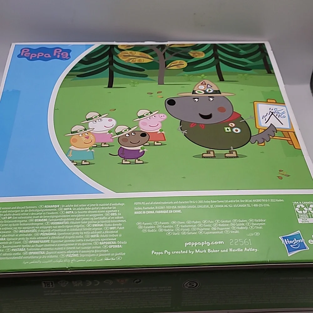 NIB Peppa Pig Peppa's Nature Day Woodland Club Pig Figures New - Picture 6 of 6